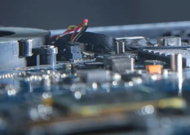 Rozwój osobisty pracowników dzięki modułom szkoleniowym na Intranecie.