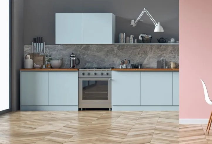 Meble łazienkowe z lustrzanym frontem – plusy i minus