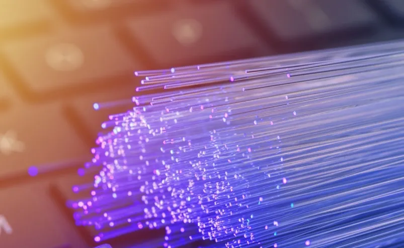 Czy przedsiębiorstwa w Rzeszowie mogą znacząco zwiększyć wydajność pracy dzięki przejściu na światłowód?